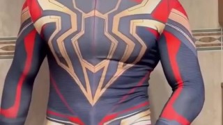 SPIDERMAN HUGE SURPRISE CUM💦