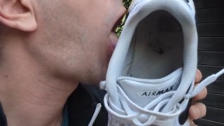 Sharing Nike Air Max Sneaker 4