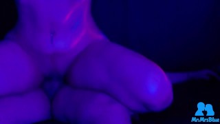 UV Light hot fuck in the dark