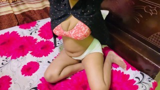 Bangladeshi college girl fingering pussy
