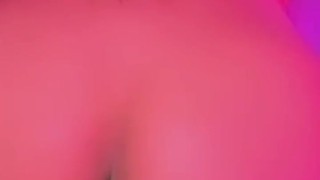 ME DESPERTE SUPER CALIENTE Y ME EMPEZE A MASTURBAR CON ESTE DILDO QUE ME HACIA SENTIR MUY EXCITADA