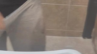 Dick argentina bathroom