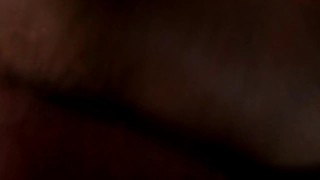 Mi hermanastra me pidió que le follara el culo y acabará dentro de ella