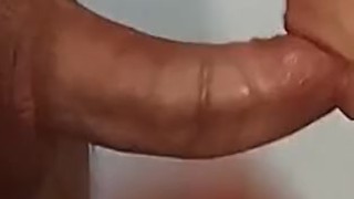 Il lui met tout dans la bouche en une minute trente