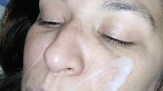 Facial y traga leche