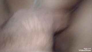 El novio se va a trabajar y me llama para que le haga compañia