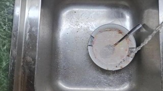 Horny Stud Daddy Washes Dishes in Cum