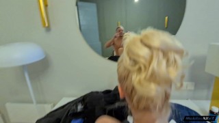 Clapping Ass & Anal Close-Up ! Gymnast Blonde Takes Cum in Splits