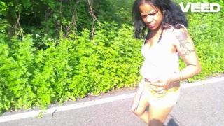 PEACH EBONY MILF PUBLIC SOLO FEMALE OUTSIDE BIKE TRAIL