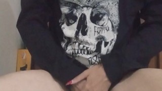 Femboy makes himself hard