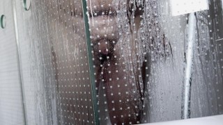 Fat Bear Shower Relief – 11cm Uncut Cock Enjoys a Shower Happy Ending