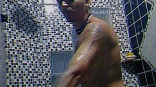 Tomando banho na casa do meu pai