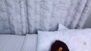 Anal-loving beauty lets her body do the talking