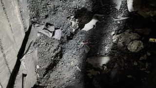 Dirty Female Masturbation in Public Place - IkaSmokS