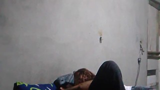 Nuevamente mi hijastro me coge y dejo que termine dentro