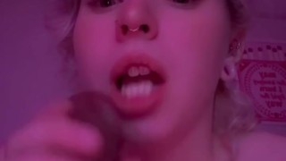 Sucking big black cock