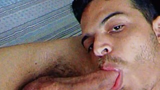 Cheirando e chupando meu femboy submisso, apenas porque eu quis