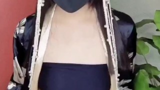 The sexy secretary and the fateful swivel chair 😏🖇️